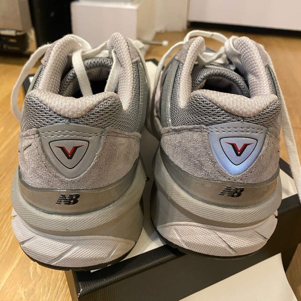 New Balance 990v5...